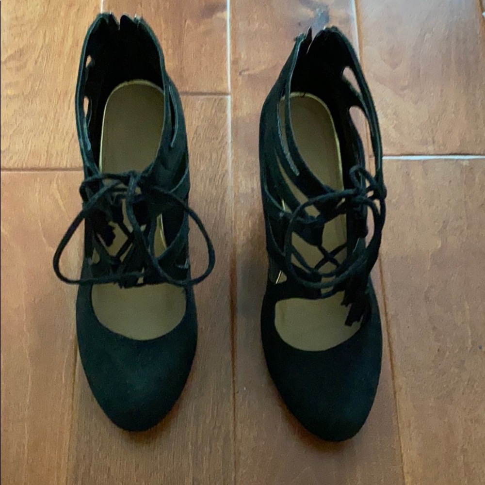 Wedge tie up booties